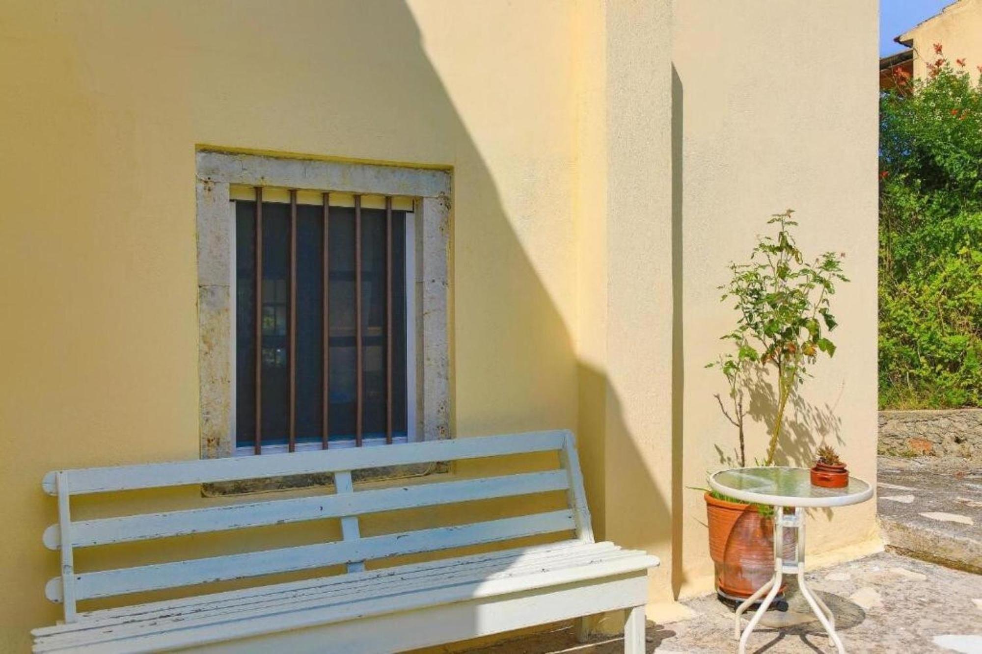 Вилла Secret Garden House - Private Garden With Pool Ахарави Экстерьер фото