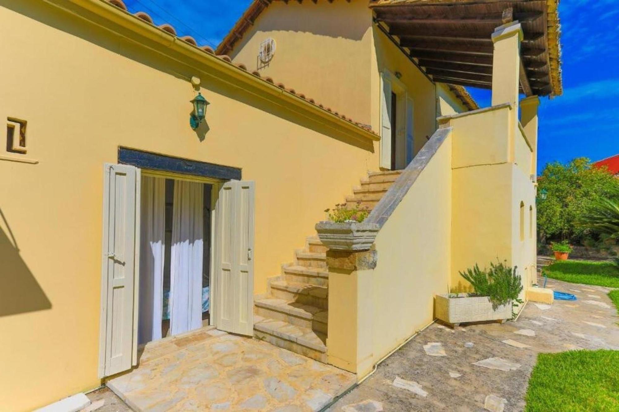 Вилла Secret Garden House - Private Garden With Pool Ахарави Экстерьер фото