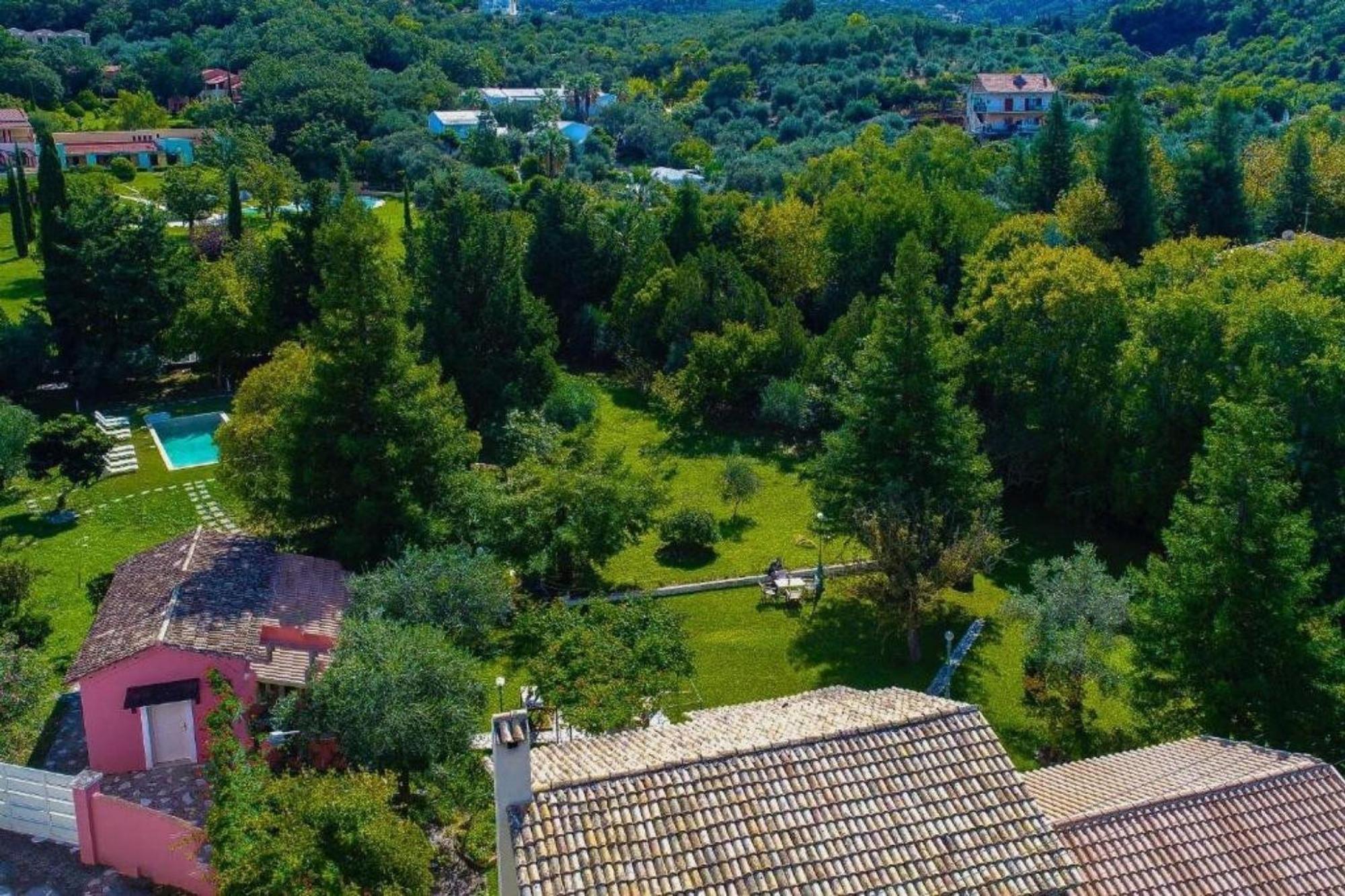 Вилла Secret Garden House - Private Garden With Pool Ахарави Экстерьер фото